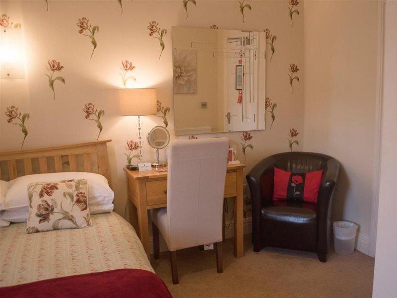 Birchleigh Guest House Grange-over-Sands Esterno foto