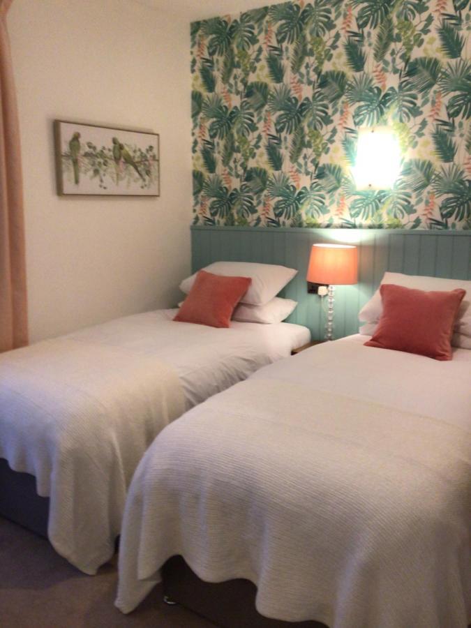 Birchleigh Guest House Grange-over-Sands Esterno foto