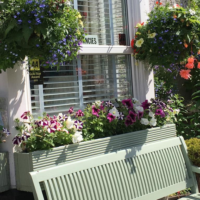 Birchleigh Guest House Grange-over-Sands Esterno foto